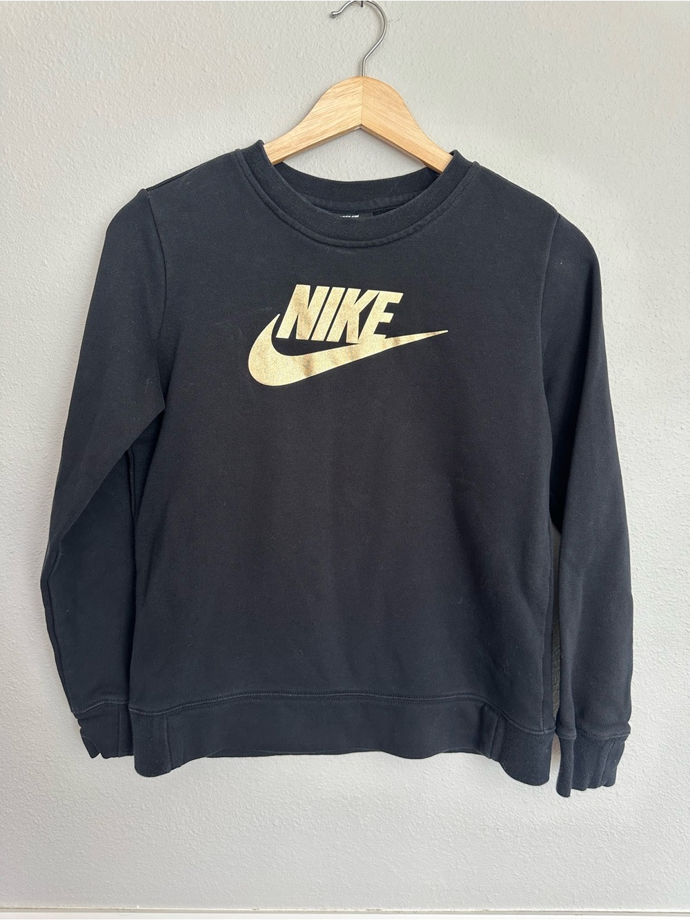 Nike Girl’s Black Oversized Crewneck Sweatshirt with Gold Logo